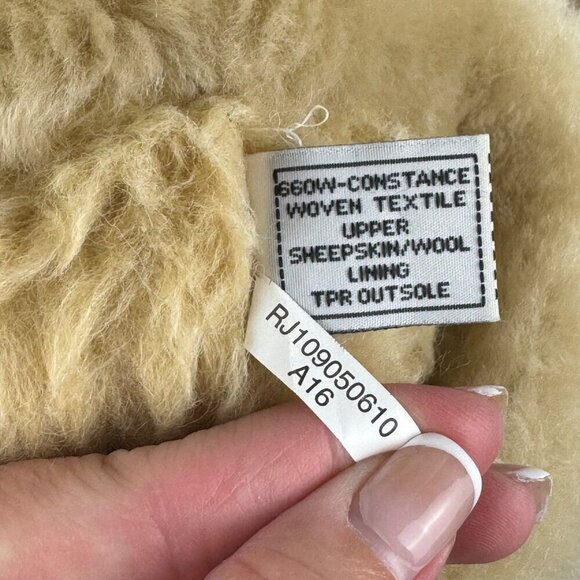 BearPaw Chestnut Brown Boots Sweater Calf Sheepskin Wool Lining Women's 7 EUC - Picture 11 of 12